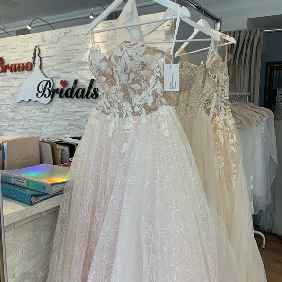 Maria Melnik Ines Wedding dress - Picture 4 of 9